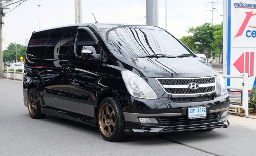 2009 HYUNDAI H-1 2.5 MAESTO DELUXE VAN