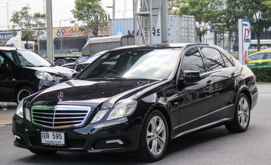 2011 BENZ E-CLASS, E250 1.8 CGI โฉม W212