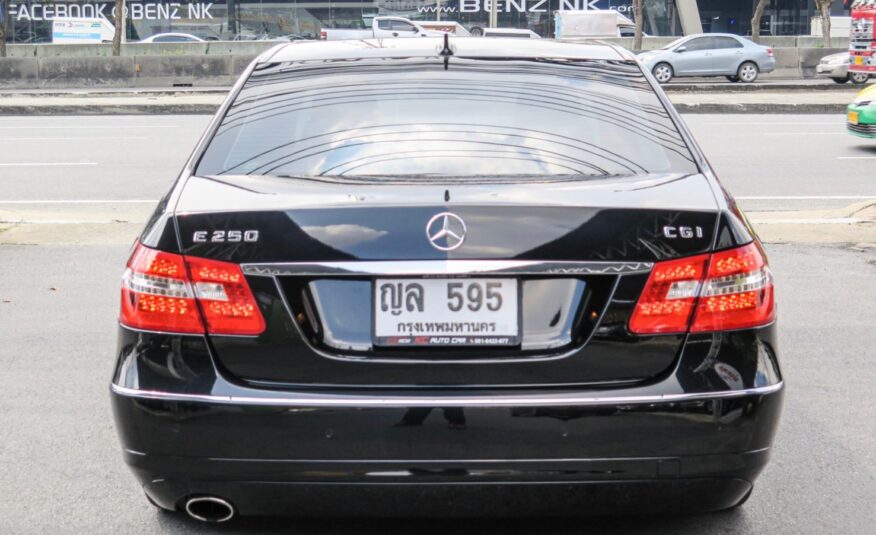 2011 BENZ E-CLASS, E250 1.8 CGI โฉม W212