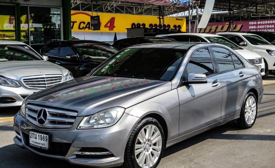 2012 MERCEDES-BENZ C200 1.8 W204 (ปี 08-14) STYLE SEDAN AT